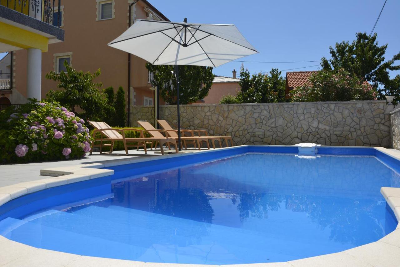 Maro Apartments Сень Екстер'єр фото
