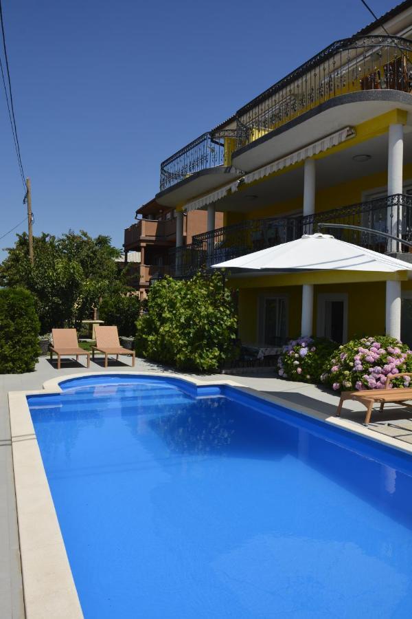 Maro Apartments Сень Екстер'єр фото